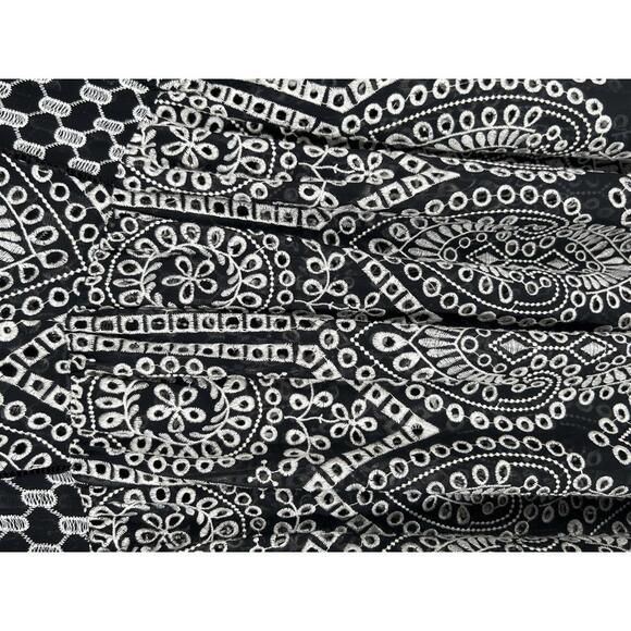 Anthropologie Akemi + Kin Brooke Eyelet Swing Dress Black/White – Size 2 - Picture 5 of 8